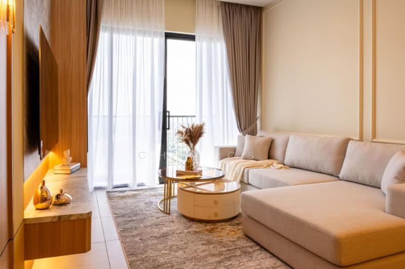 Servis Apartment untuk Dijual di Edelweiss @ Tropicana Gardens - Chia Cs - Living Room - PropertyGuru.com.my