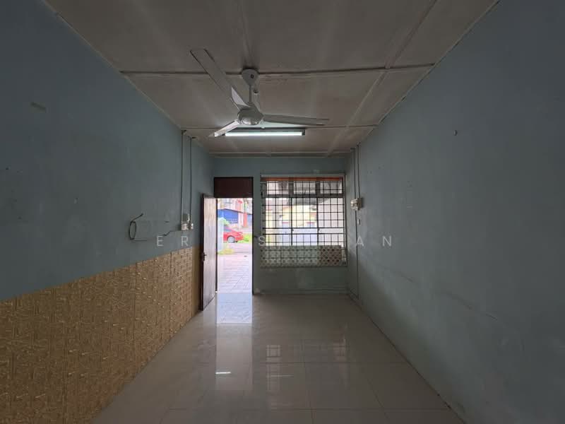 1-storey Terraced House for Sale in Taman Universiti (Skudai) - Erness Tan - Interior - PropertyGuru.com.my