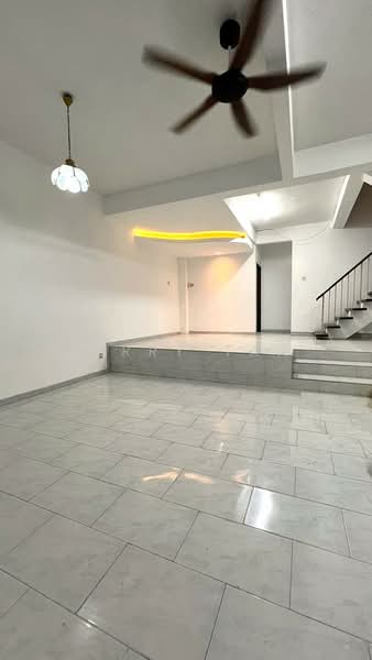 Rumah Teres 2 Tingkat untuk Dijual di Taman Ayer Panas (Setapak) - Jerry Tan - Living Room - PropertyGuru.com.my