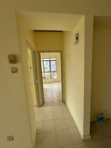 Kondominium untuk Disewa di Warisan City View - Hanz Low - Corridor - PropertyGuru.com.my