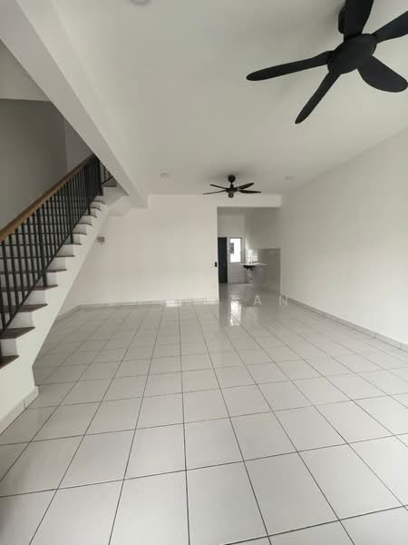 2-storey Terraced House for Sale in Bandar Bukit Tinggi (Klang) - Shue Tan - Living Room - PropertyGuru.com.my