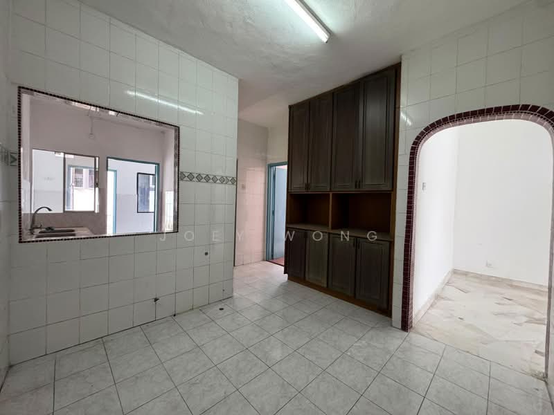 Rumah Teres 2 Tingkat untuk Dijual di BANDAR PUCHONG JAYA (Puchong) - Joey Wong - Kitchen - PropertyGuru.com.my