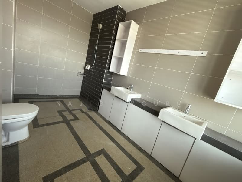 Semi-Detached House for Sale in Shah Alam (Selangor) - Najib Ayoubi - Bathroom - PropertyGuru.com.my