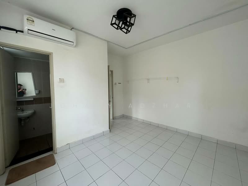 Pangsapuri untuk Dijual di Alam Budiman (Sri Budiman) - Johary Adzhar - Bathroom - PropertyGuru.com.my