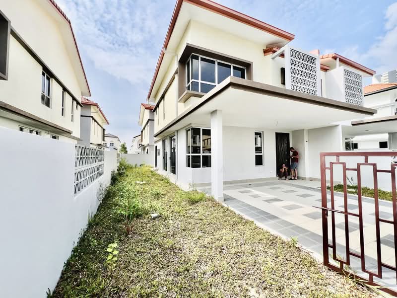 Rumah Kluster untuk Dijual di Alam Sari (Bangi) - Alif Saad - PropertyGuru.com.my