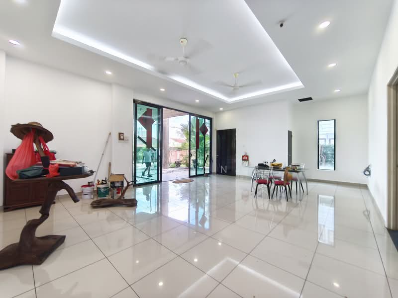 Rumah Banglo untuk Dijual di Taman Klang Jaya (Klang) - Kho Daniel - Living Room - PropertyGuru.com.my