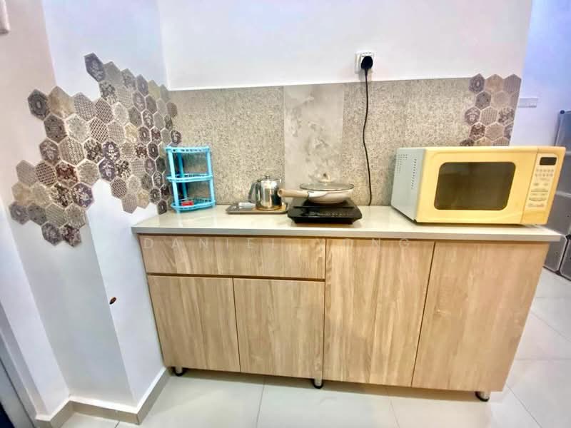 Service Residence for Sale at Midas @ Seri Alam - Daniel Yong - Kitchen - PropertyGuru.com.my
