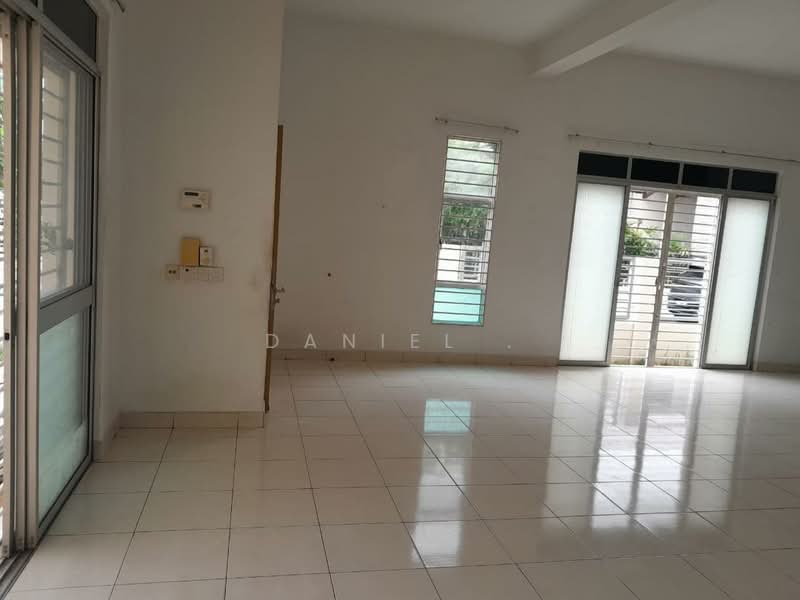 Rumah Teres 2 Tingkat untuk Dijual di Seksyen U13 (Setia Alam) - DANIEL . - Living Room - PropertyGuru.com.my