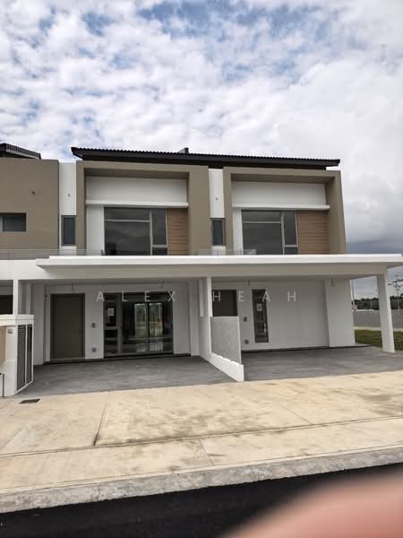 Rumah Teres 2 Tingkat untuk Dijual di Bandar Gamuda Cove (Dengkil) - Alex Heah - Exterior - PropertyGuru.com.my