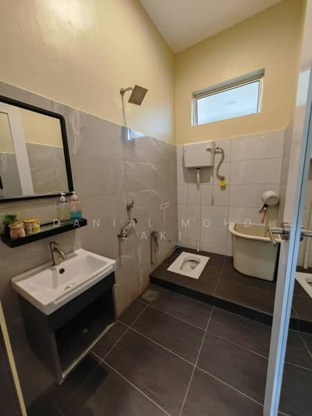 Bungalow for Sale in Kurong Batang (Perlis) - Danial Mohd Zaki - Bathroom - PropertyGuru.com.my
