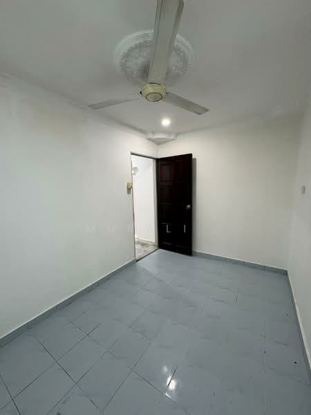 Rumah Teres 2 Tingkat untuk Dijual di Taman Bukit Serdang (Seri Kembangan) - Murali . - PropertyGuru.com.my
