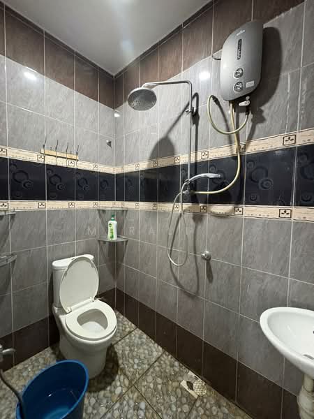 Rumah Teres 2 Tingkat untuk Dijual di Taman Bukit Serdang (Seri Kembangan) - Murali . - PropertyGuru.com.my