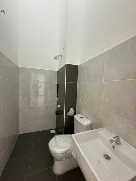 Rumah Teres 1 Tingkat untuk Dijual di Kulai (Johor) - Daniel Yong - Bathroom - PropertyGuru.com.my