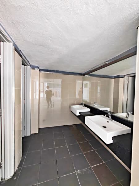Shop / Office for Rent in Seksyen U1 (Glenmarie) - Ray Lee - Bathroom - PropertyGuru.com.my