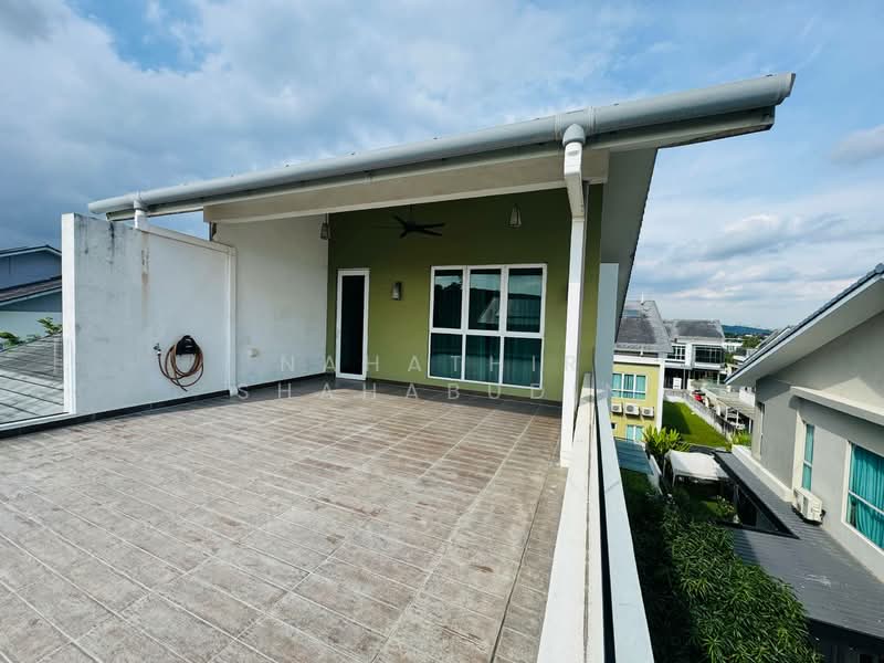 Rumah Banglo untuk Disewa di Shah Alam (Selangor) - Nahathir Shahabudin - Balcony - PropertyGuru.com.my