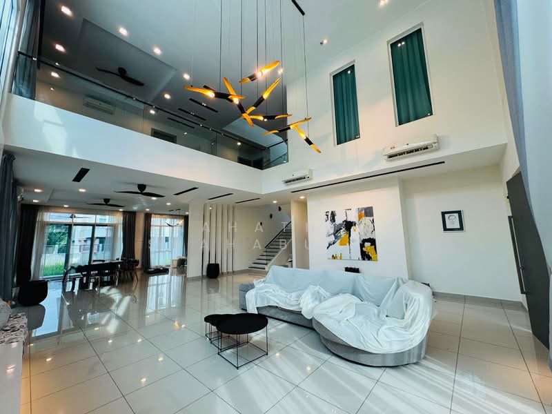Rumah Banglo untuk Disewa di Shah Alam (Selangor) - Nahathir Shahabudin - Living Room - PropertyGuru.com.my