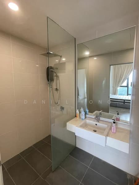 Service Residence for Sale at Southkey Mosaic - Daniel Yong - Bathroom - PropertyGuru.com.my