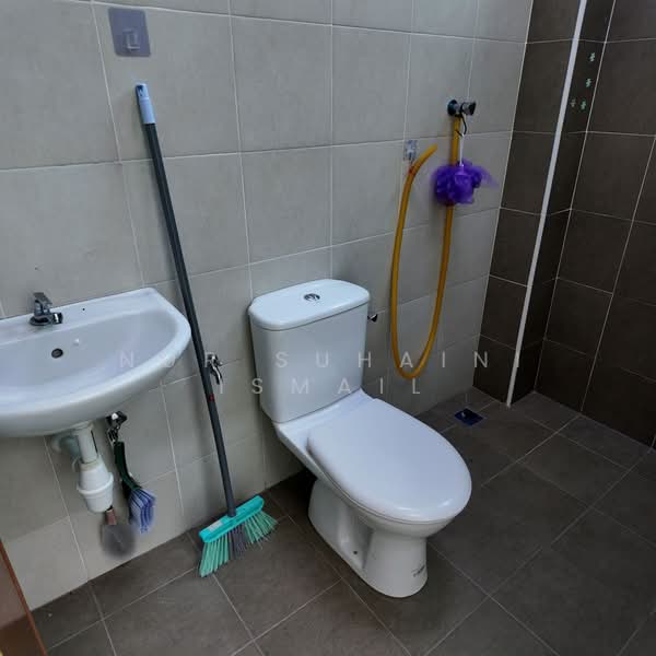 Semi-Detached House for Sale in Kota Sarang Semut (Kedah) - Nur Suhaini Ismail - Bathroom - PropertyGuru.com.my