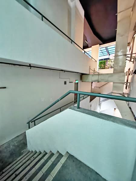 Shop / Office for Rent in Seksyen U1 (Glenmarie) - Ray Lee - Corridor - PropertyGuru.com.my