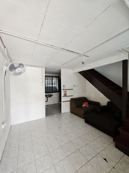 Rumah Teres 2 Tingkat untuk Disewa di Permas Jaya (Johor) - Daniel Yong - Living Room - PropertyGuru.com.my