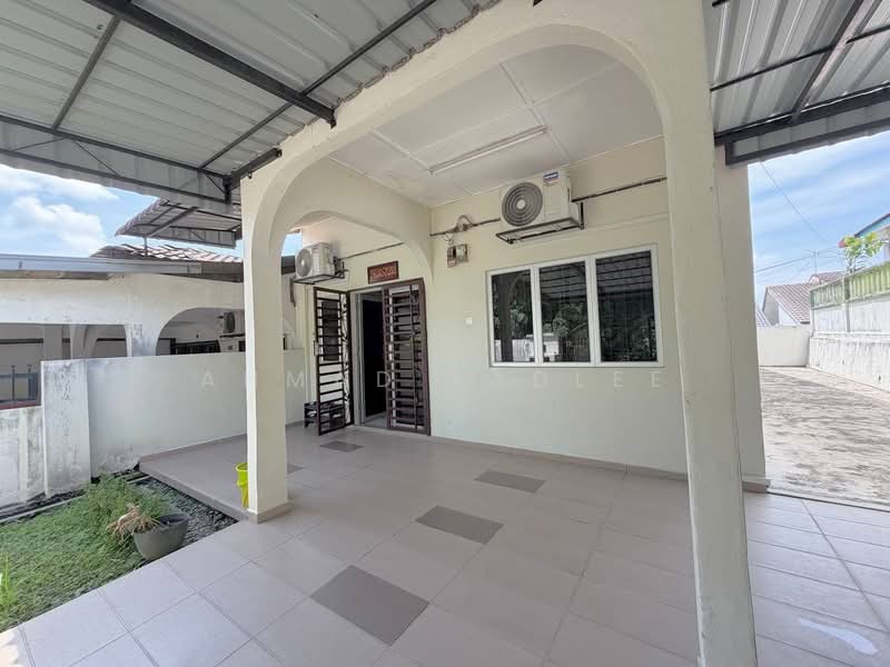 Rumah Teres 1 Tingkat untuk Dijual di Taman Bukit Mewah (Kajang) - Ahmad Fadlee - PropertyGuru.com.my