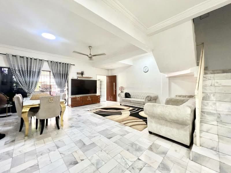 Rumah Teres 2 Tingkat untuk Dijual di Taman Kajang Perdana (Kajang) - Nurashekin . - Living Room - PropertyGuru.com.my
