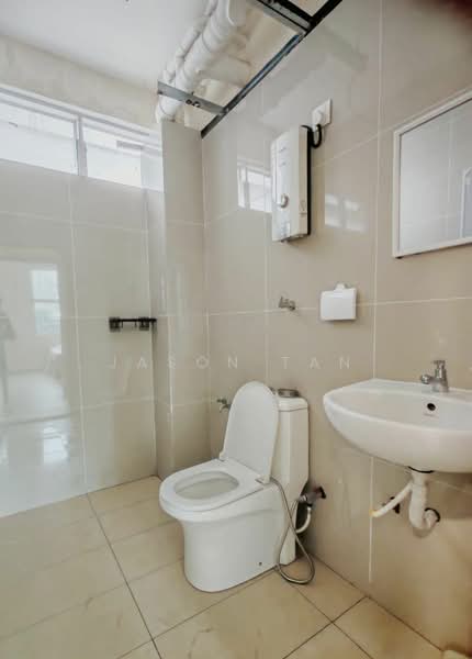 Apartment for Sale at Lake View Suites - Jason Tan - Bathroom - PropertyGuru.com.my