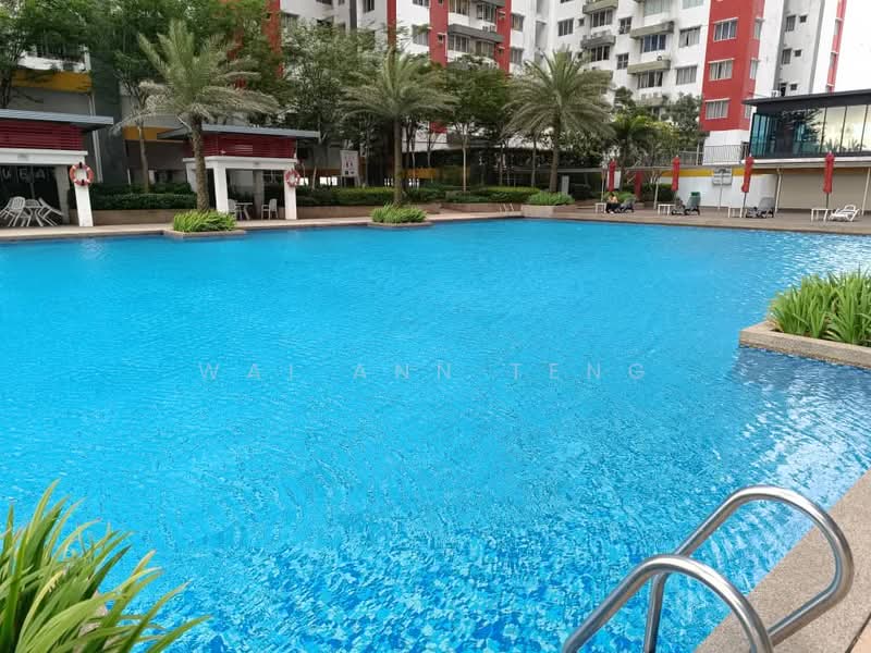 Servis Apartment untuk Dijual di Main Place Residence - Wai Ann Teng - Pool - PropertyGuru.com.my
