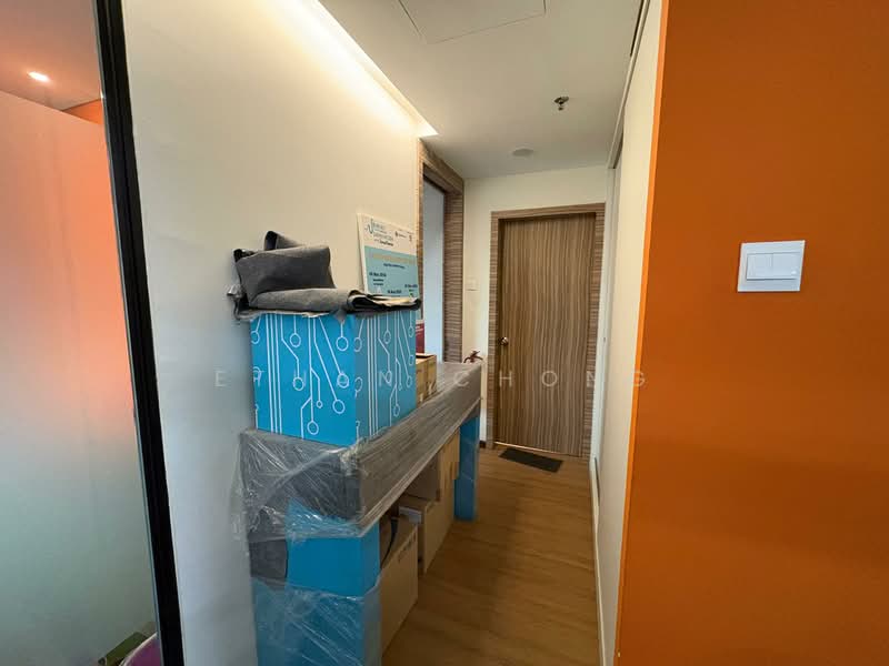 Shop / Office for Rent in Ara Damansara (Petaling Jaya) - Ethan Chong - Corridor - PropertyGuru.com.my