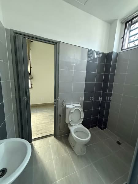 Semi-Detached House for Sale in Alor Setar (Kedah) - Danial Mohd Zaki - Bathroom - PropertyGuru.com.my