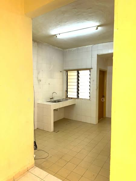 1-storey Terraced House for Sale in Bandar Bukit Raja (Klang) - Sally Yong - Kitchen - PropertyGuru.com.my