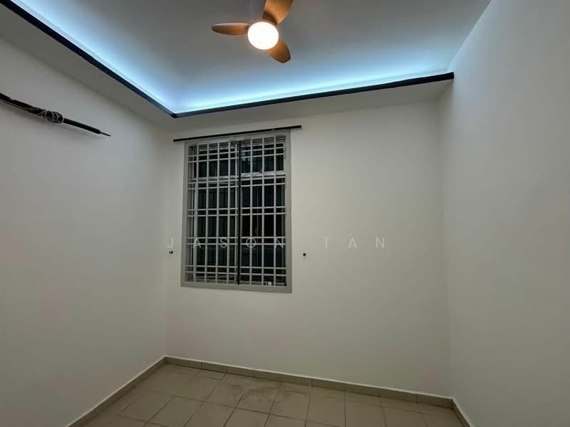 Apartment for Sale at Lake View Suites - Jason Tan - Interior - PropertyGuru.com.my