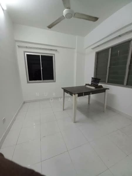 Flat for Sale at Permai Court 2 - Nur Alia Omar - Interior - PropertyGuru.com.my
