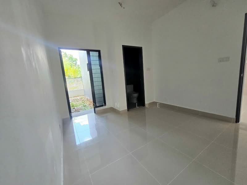 2-storey Terraced House for Sale in Bandar Kinrara Seksyen 8 (Bandar Kinrara) - John Lee - Interior - PropertyGuru.com.my
