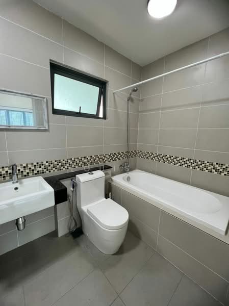 Kondominium untuk Dijual di The Vyne - Louis . - Bathroom - PropertyGuru.com.my