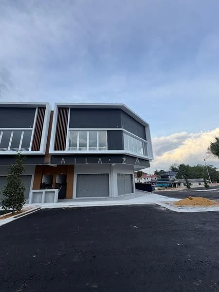 Shop / Office for Rent in Bandar Serenia (Dengkil) - Laila Zain - Exterior - PropertyGuru.com.my