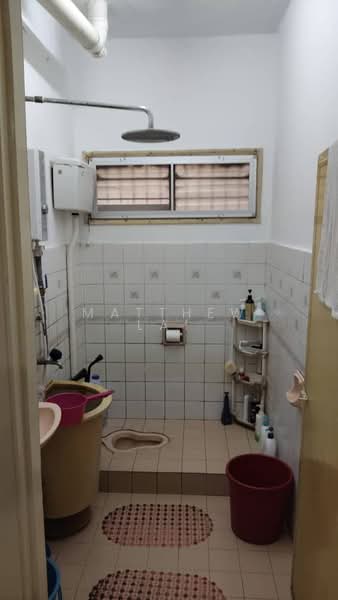 Rumah Teres 2 Tingkat untuk Dijual di Bandar Tun Hussein Onn (Cheras) - Matthew Lai - Bathroom - PropertyGuru.com.my