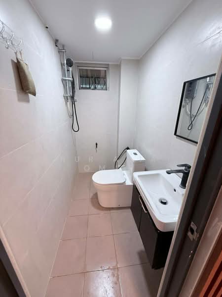 Pangsapuri untuk Dijual di Inai - Nur Alia Omar - Bathroom - PropertyGuru.com.my