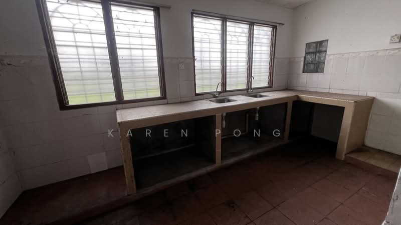 2.5-storey Terraced House for Sale in Kota Damansara (Selangor) - Karen Pong - Kitchen - PropertyGuru.com.my