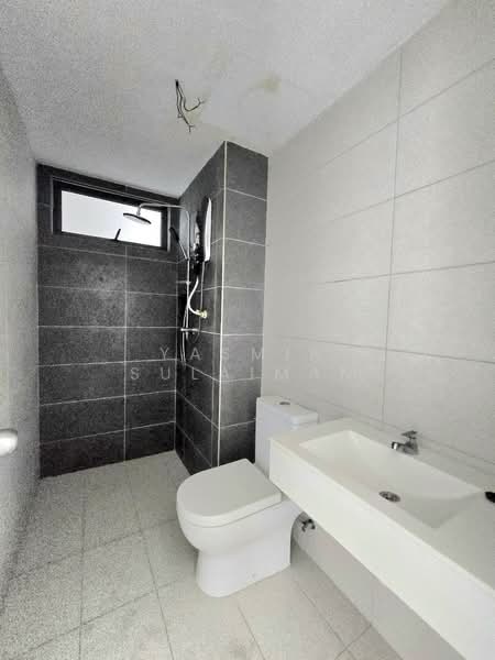 Apartment for Rent at Vista Sentul Residences - Yasmin Sulaiman - Bathroom - PropertyGuru.com.my