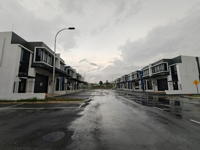 2.5-storey Terraced House for Sale in Taman Sutera Utama (Skudai) - Max Loh - Exterior - PropertyGuru.com.my