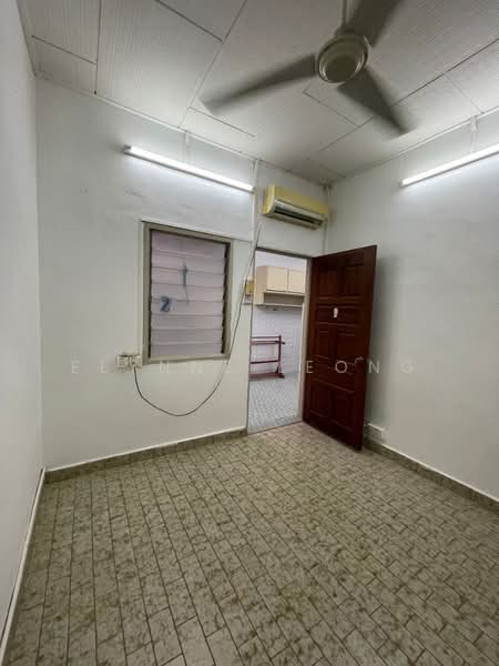 1-storey Terraced House for Sale in Island Glades (Jelutong) - Elynne Leong - Interior - PropertyGuru.com.my