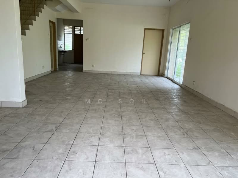 1-storey Terraced House for Sale in Setia Alam (Selangor) - MC Soh - Living Room - PropertyGuru.com.my