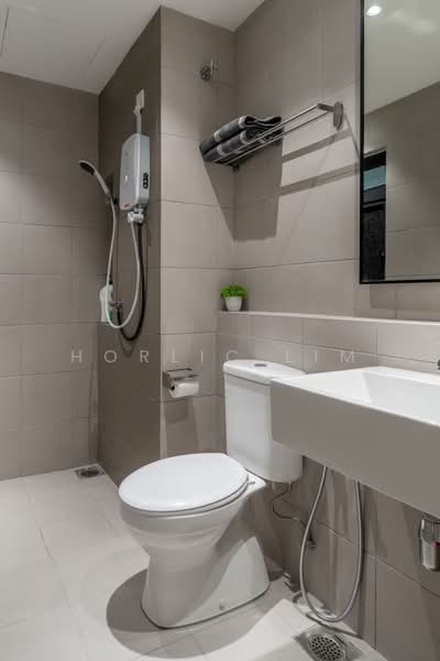 Kediaman Servis untuk Disewa di Maya Bay Residences @ Gamuda Cove - Horlic Lim - Bathroom - PropertyGuru.com.my