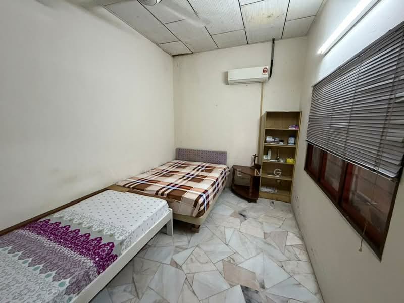 Rumah Berkembar untuk Dijual di Taman Mgbm (Bachang) - Vinc Pheng - Bedroom - PropertyGuru.com.my