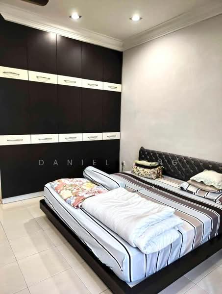 2-storey Terraced House for Sale in Taman Ehsan Jaya (Ulu Tiram) - Daniel Yong - Bedroom - PropertyGuru.com.my