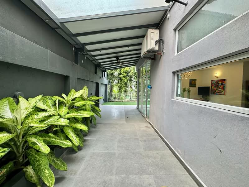 Semi-Detached House for Sale in Shah Alam (Selangor) - Syamsul Ilham - Exterior - PropertyGuru.com.my