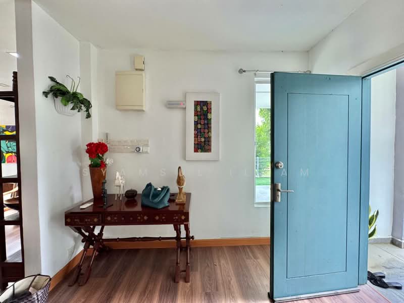 Semi-Detached House for Sale in Shah Alam (Selangor) - Syamsul Ilham - Entrance - PropertyGuru.com.my