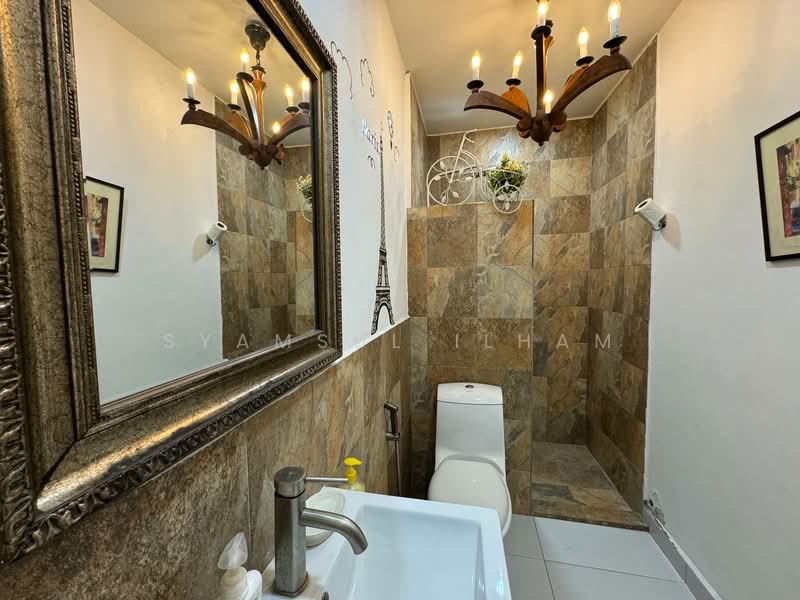 Semi-Detached House for Sale in Shah Alam (Selangor) - Syamsul Ilham - Bathroom - PropertyGuru.com.my