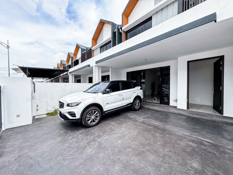 2-storey Terraced House for Sale in Sepang (Selangor) - Mohd Nazri Roslan - PropertyGuru.com.my